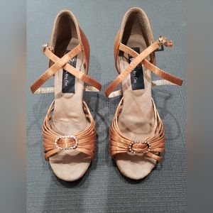 Pre-Owned Very Fine Dark Tan Satin Latin/Rhythm Dance Shoes.  Size 4.5.